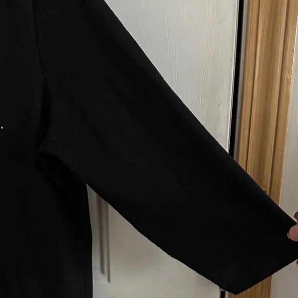 Karen Scott Black Holday Top with Red 'Believe' Design - Picture 4 of 4